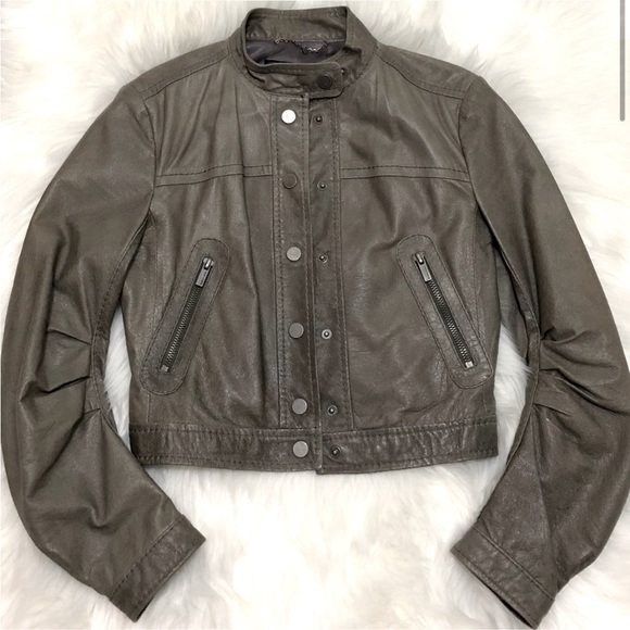 BCBG MAXAZRIA Leather Green Jacket XXS Moto Cropped Slim Fit Button Snap Up - Picture 5 of 5